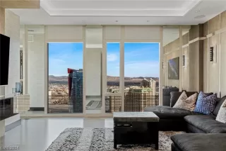 Photo #3: 2560079 Listing 