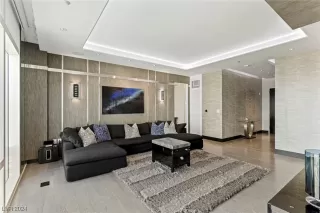 Photo #5: 2560079 Listing 