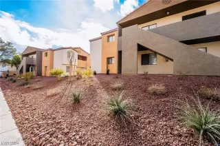 Photo #3: 2560100 Listing 