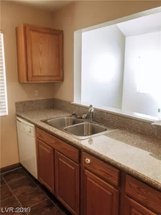 Photo #4: 2560125 Listing 