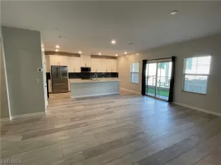 Photo #4: 2560126 Listing 