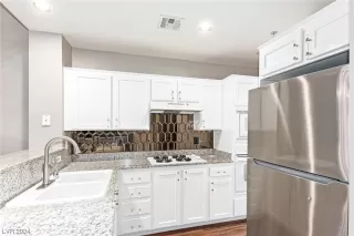 Photo #2: 2560151 Listing 