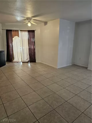 Photo #4: 2560165 Listing 