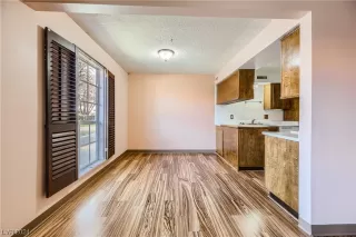 Photo #2: 2560166 Listing 