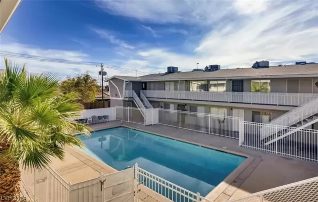 MLS: 2560192 Condo For Sale