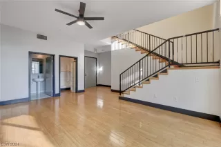 Photo #1: 2560217 Listing 