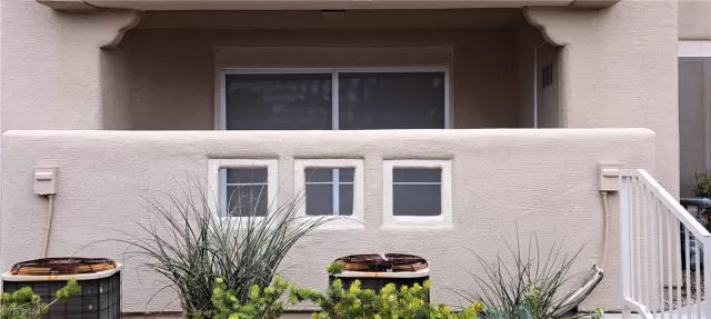 MLS: 2560230 Condo For Sale