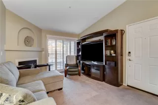 Photo #1: 2560259 Listing 