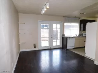 Photo #6: 2560281 Listing 