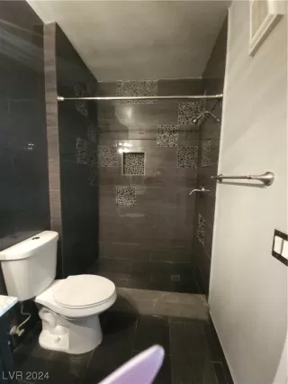 Photo #6: 2560299 Listing 