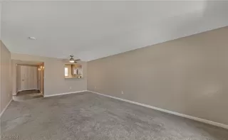 Photo #3: 2560330 Listing