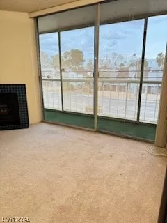 Photo #3: 2560339 Listing 