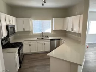 Photo #3: 2560356 Listing 