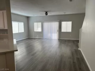 Photo #6: 2560356 Listing 