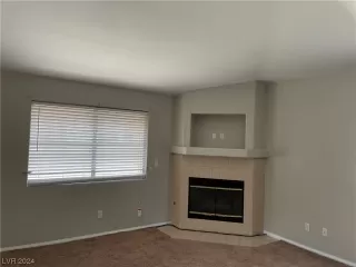 Photo #5: 2560433 Listing 