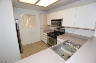 Photo #2: 2560435 Listing