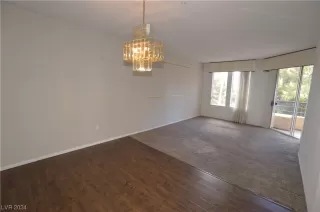 Photo #4: 2560435 Listing