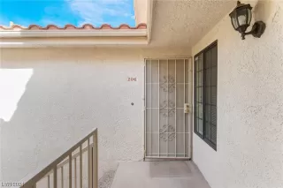 Photo #1: 2560440 Listing