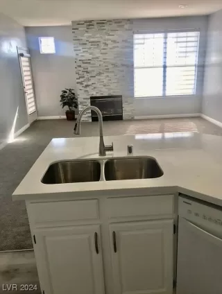 Photo #2: 2560489 Listing 