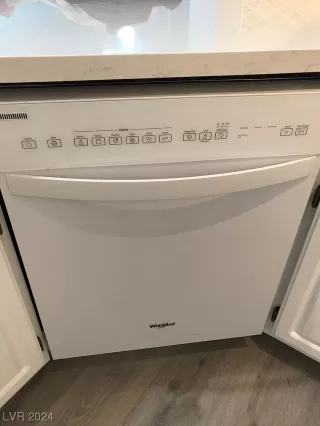 Photo #6: 2560489 Listing 