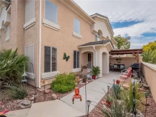 Photo #2: 2560537 Listing 