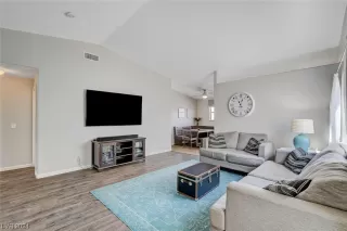 Photo #4: 2560562 Listing