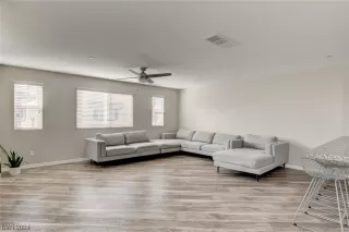 Photo #4: 2560570 Listing 