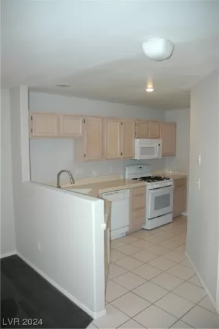 Photo #5: 2560578 Listing 