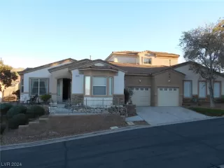 Photo #1: 2560621 Listing