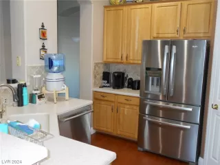 Photo #3: 2560621 Listing