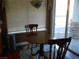 Photo #4: 2560621 Listing