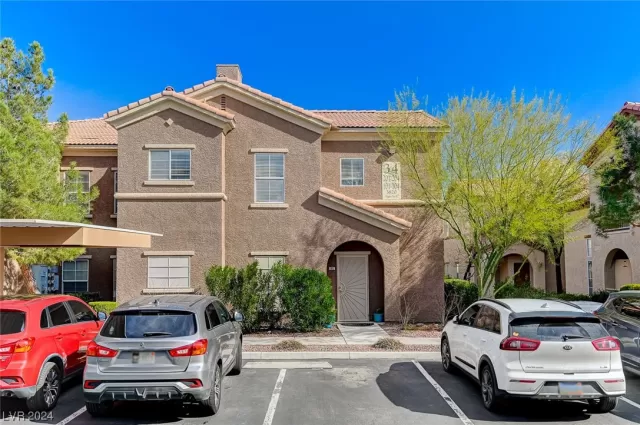 MLS: 2560649 Condo For Sale