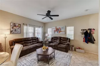 Photo #3: 2560649 Listing