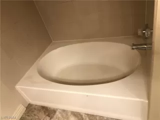 Photo #5: 2560663 Listing 