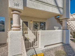 Photo #3: 2560687 Listing