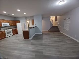 Photo #6: 2560730 Listing 