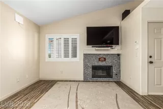 Photo #6: 2560732 Listing