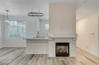 Photo #3: 2560744 Listing