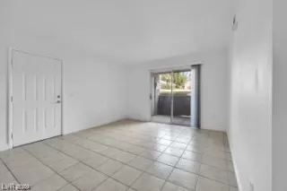 Photo #4: 2560771 Listing 