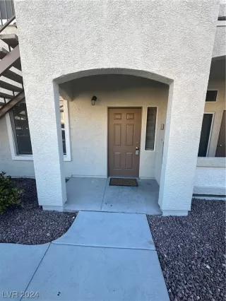 Photo #2: 2560799 Listing 