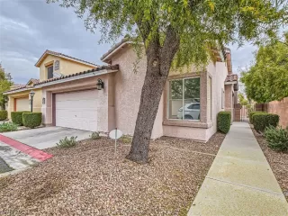 Photo #2: 2560801 Listing