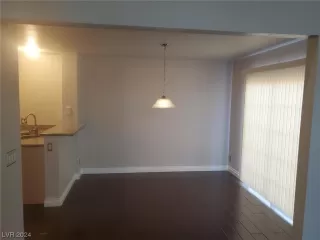 Photo #5: 2560826 Listing 