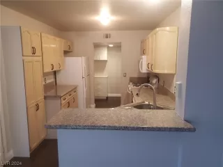 Photo #6: 2560826 Listing 