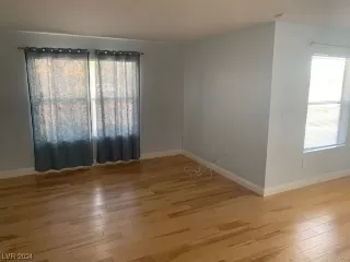 Photo #5: 2560828 Listing 