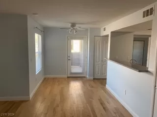 Photo #6: 2560828 Listing 