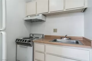 Photo #3: 2560844 Listing 