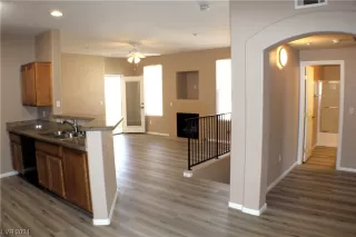 Photo #4: 2560864 Listing 