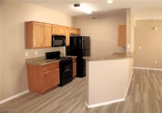 Photo #6: 2560864 Listing 