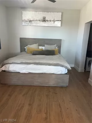 Photo #1: 2560866 Listing