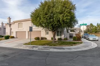 Photo #2: 2560901 Listing